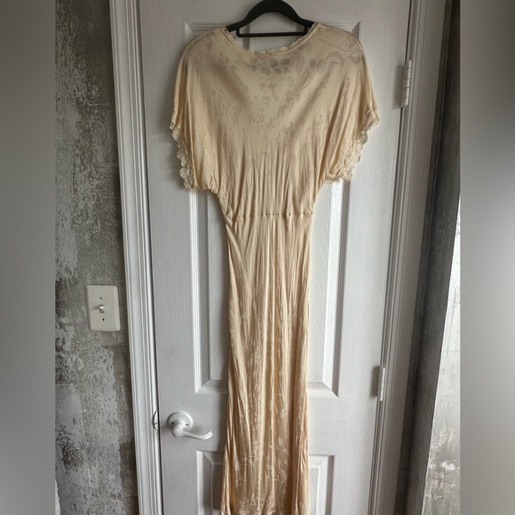 Spell Petal Jacquard Dress, Ecru - Picture 4 of 5